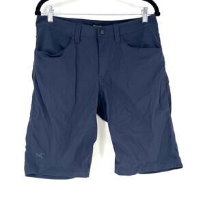 Arc'Teryx Men's Blue Bermuda Shorts Size 32